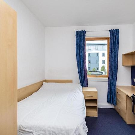 En Suite Rooms, Gillingham - Sk מראה חיצוני תמונה