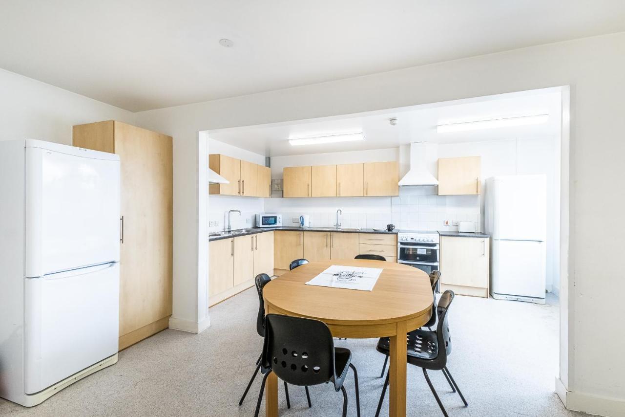 En Suite Rooms, Gillingham - Sk מראה חיצוני תמונה